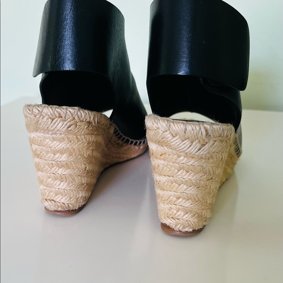 Céline Paris Sandal 🌸 - Picture 4 of 5